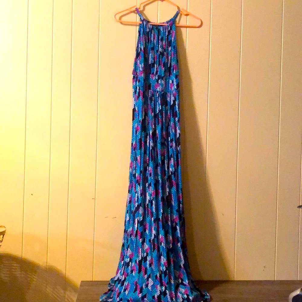 Women’s small Cotten blend summer dress. Fun pattern and colors.